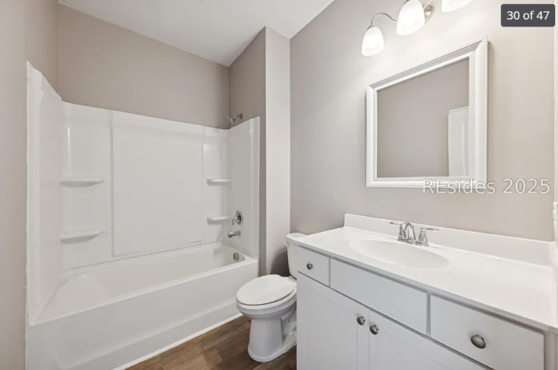 Building Photo - 320 Corn Ml Wy