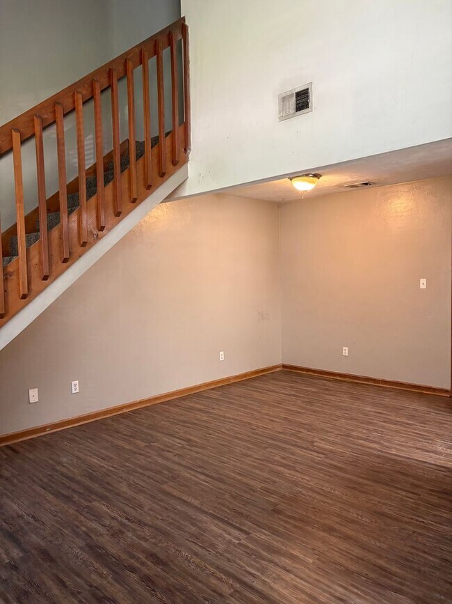 Building Photo - 724 Gold Nugget Trail