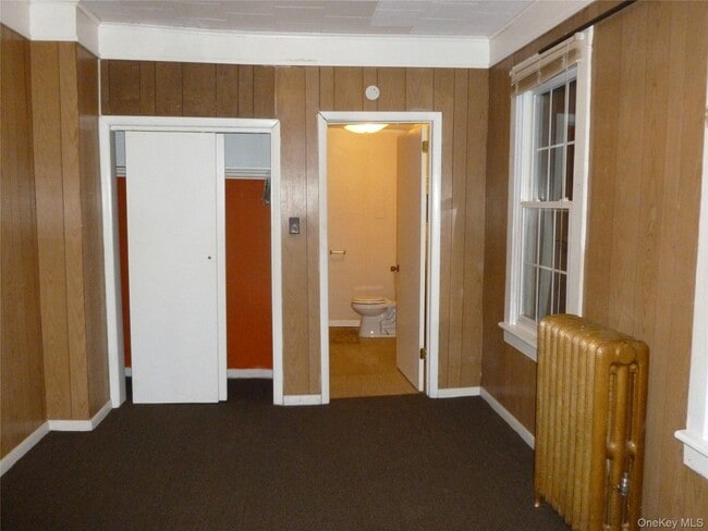 Building Photo - 19 Main St