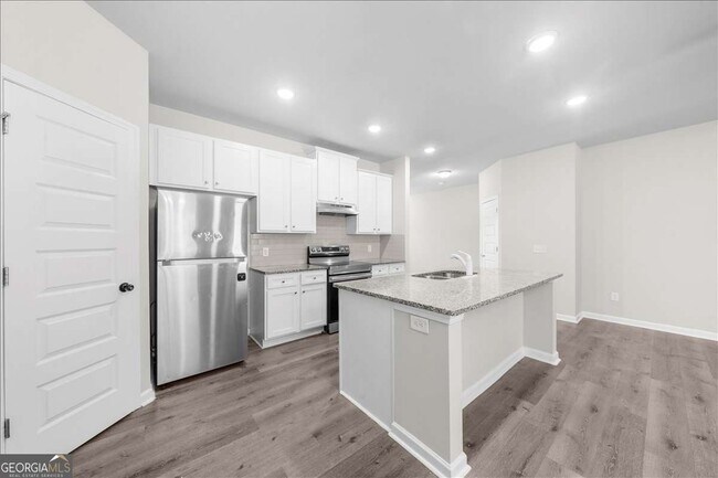 Building Photo - 109 Peterson St