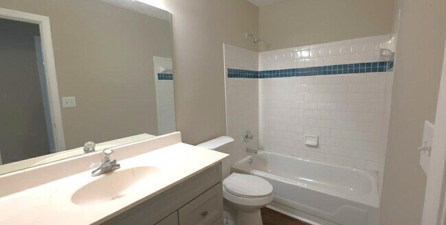 Building Photo - 984 Pointers Way