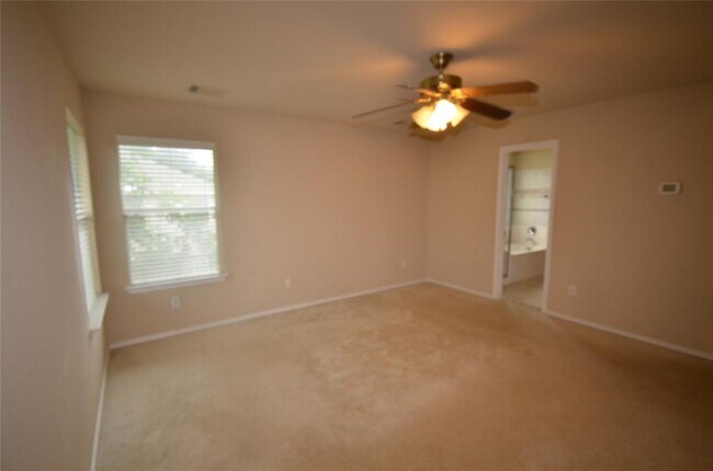 Building Photo - 2309 Jesse Owens Dr