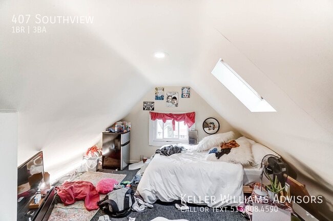 Building Photo - 407 Southview-