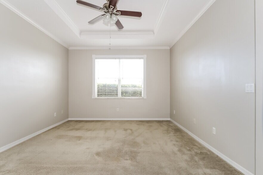Building Photo - 141 Seminole Lakes Dr