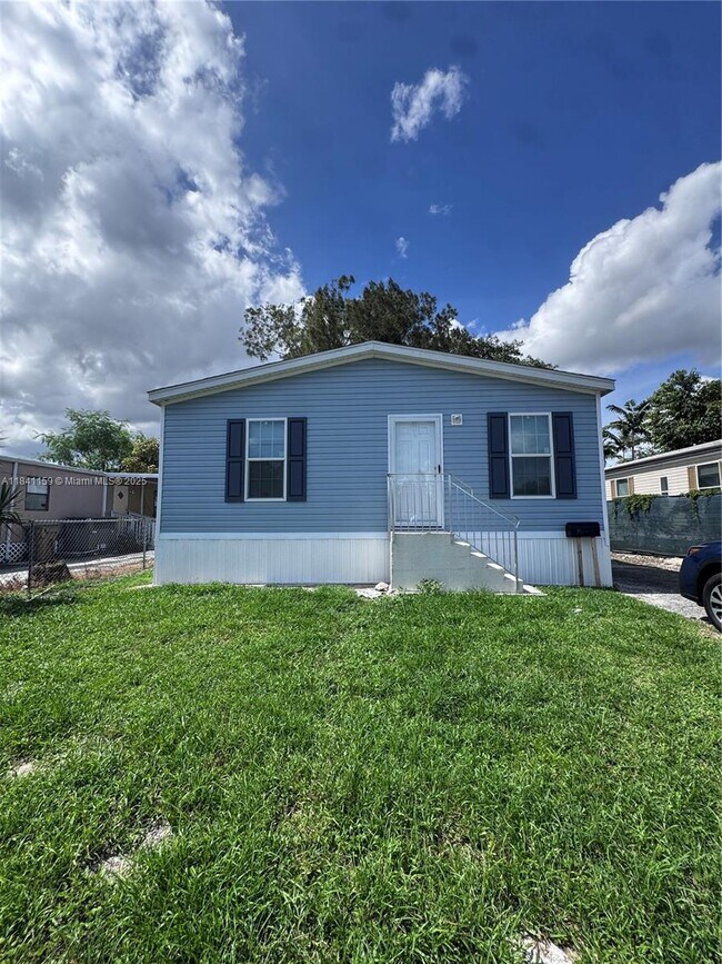 Building Photo - 13481 SW 8th St