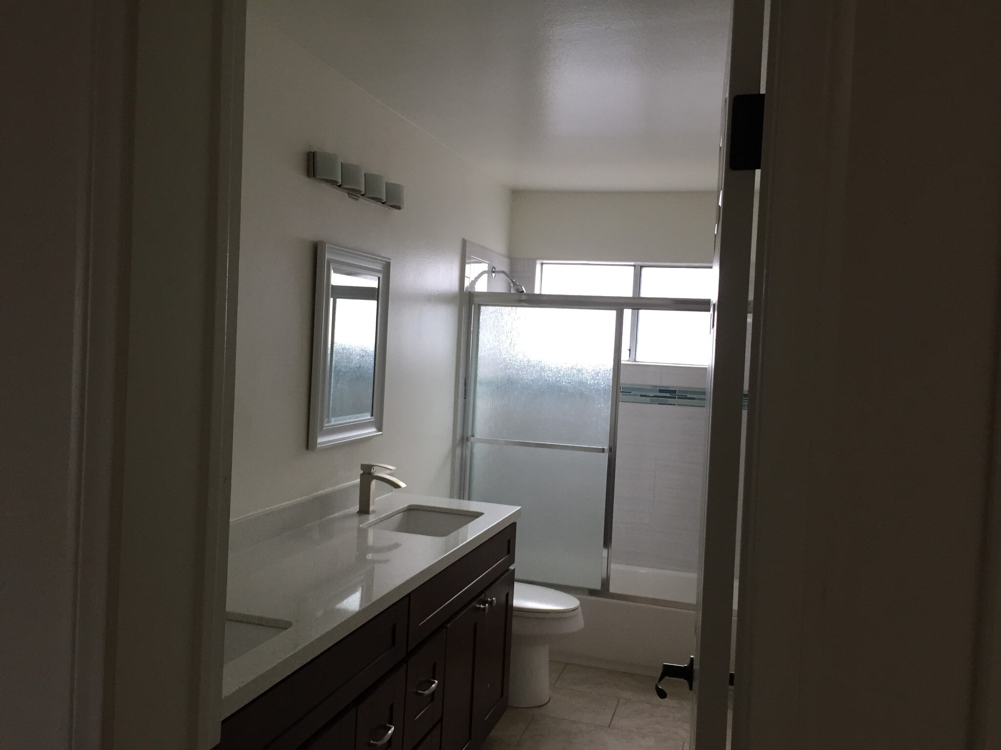 Full Bath - 1815 Morgan Ln