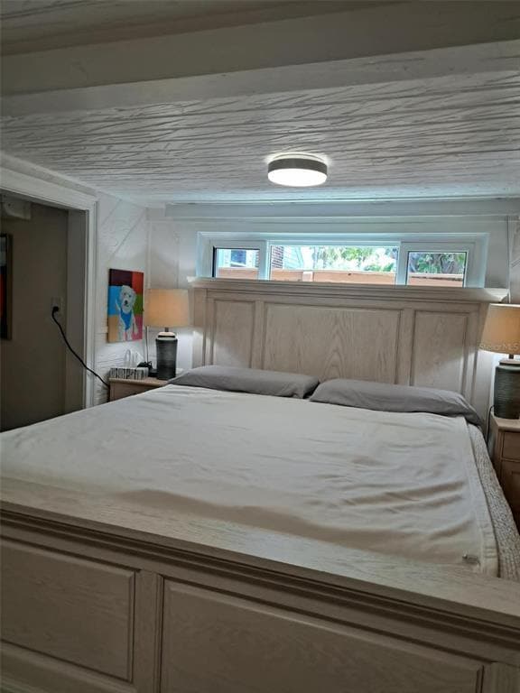 Building Photo - 2802 Pass a Grille Way
