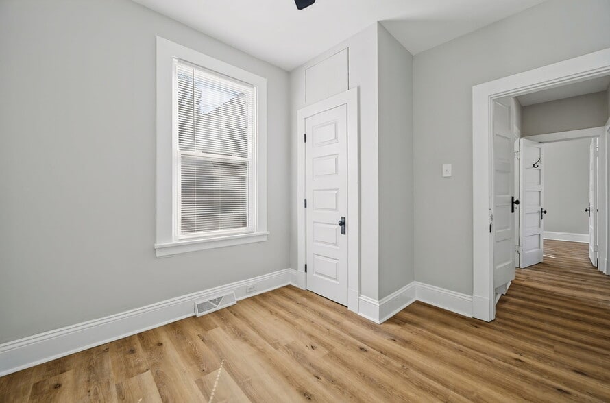 Building Photo - 1407 Rhode Island Ave