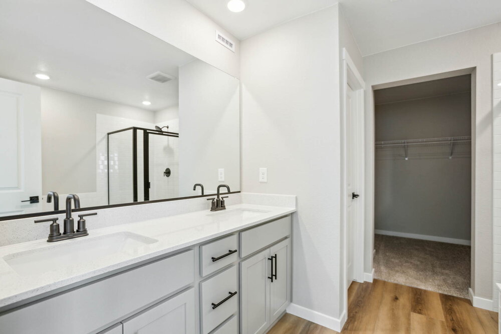 Building Photo - 9481 Yampa St