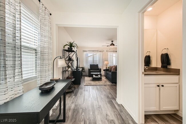 Building Photo - 1585 Desert Path Ave