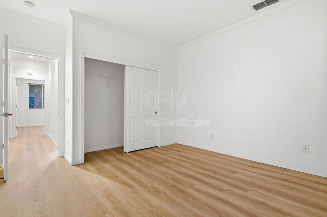 Building Photo - 5956 St Andrews Dr