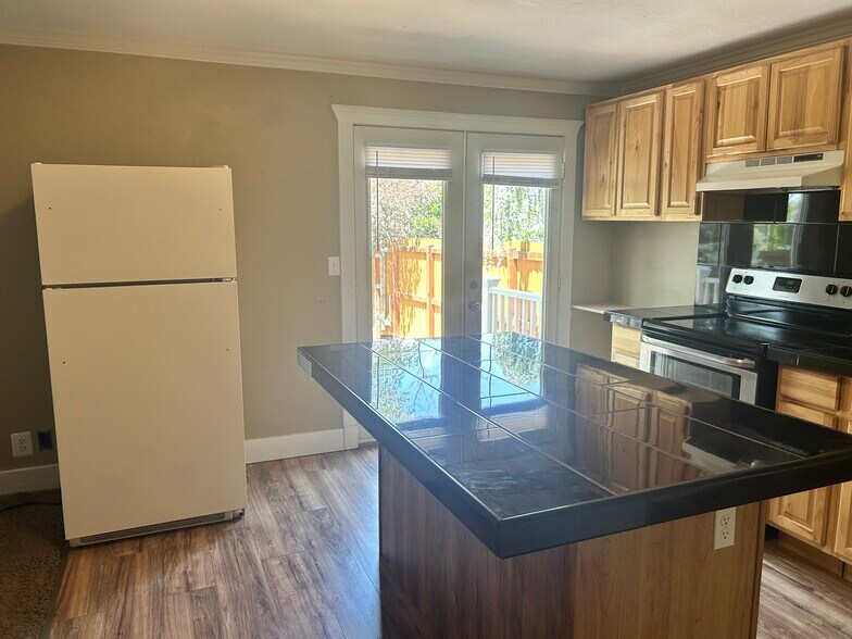 Building Photo - 11586 S Autumn Hill Dr