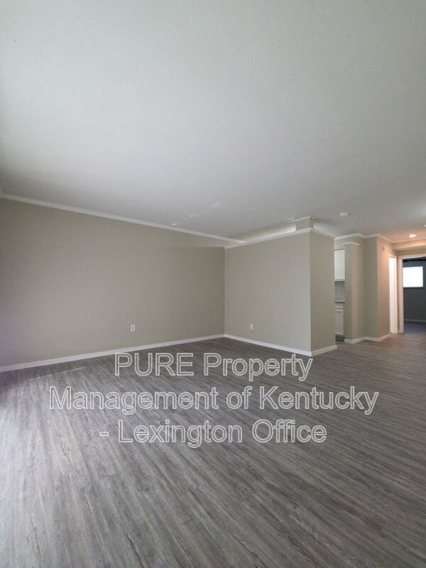 Building Photo - 1685 Alexandria Dr