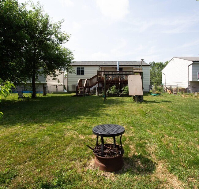Building Photo - 3886 Farm Brook Ln