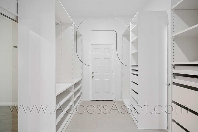 Building Photo - Spacious 3-Bedroom Torrance Home with Private Yard & Modern Interior