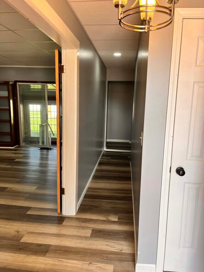 Building Photo - Newcomerstown Quad