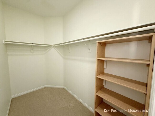 Building Photo - 7769 Britton Rose Dr