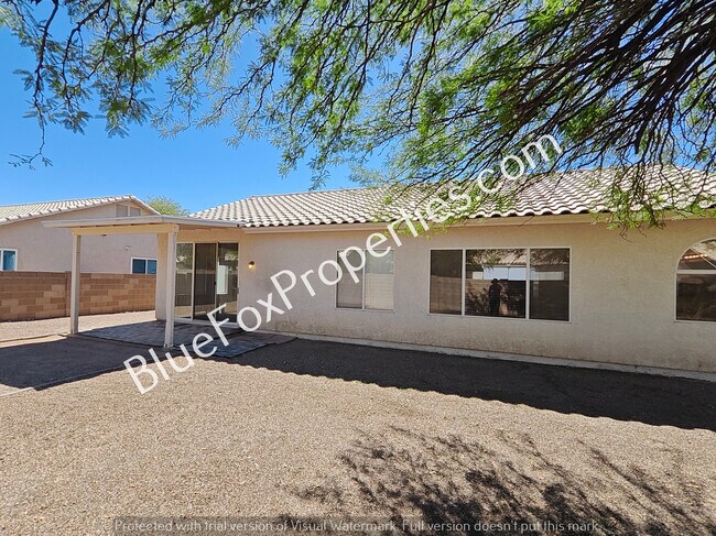 Building Photo - 10057 E Paseo San Bruno