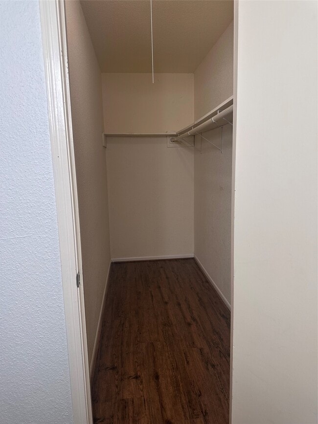 Building Photo - 1413 Bonanza Rd