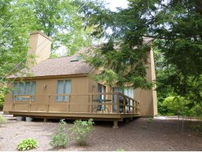 Building Photo - 42 Pleasant Dr