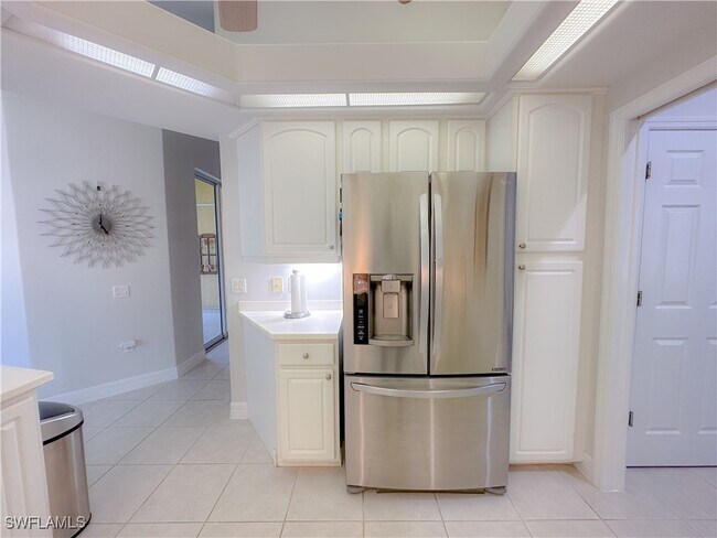 Building Photo - 8310 Big Acorn Cir