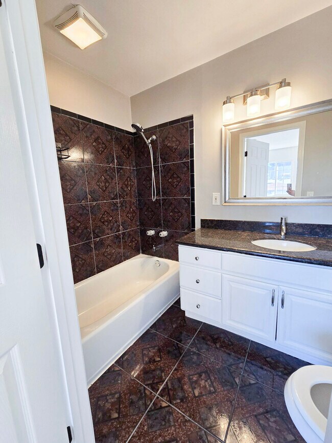 Building Photo - 2944 E 29th St