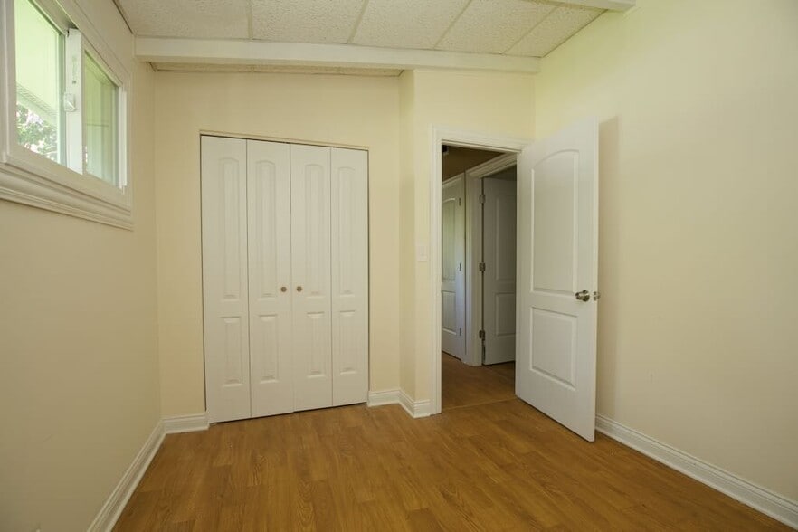 Building Photo - 1227 Wood Ave