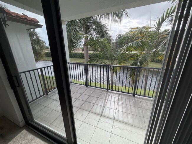 Building Photo - 11330 SW 16th St