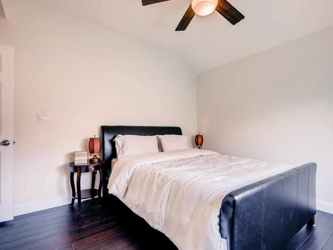 Building Photo - 10217 Medinah Greens Dr