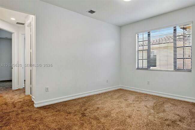 Building Photo - 142 SW 127th Terrace