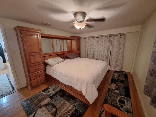 Building Photo - Gulf Access Home on Canal Available Now