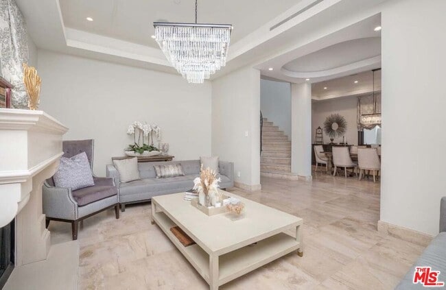 Building Photo - 329 Canon Dr