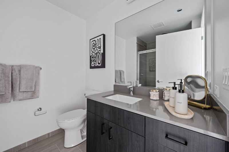 Building Photo - 818 N Cleveland Ave