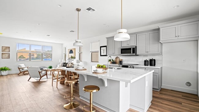 Building Photo - 2806 Chattleton Ln