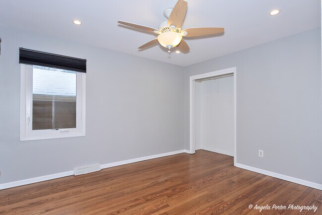 Building Photo - 40 Pine Tree Row