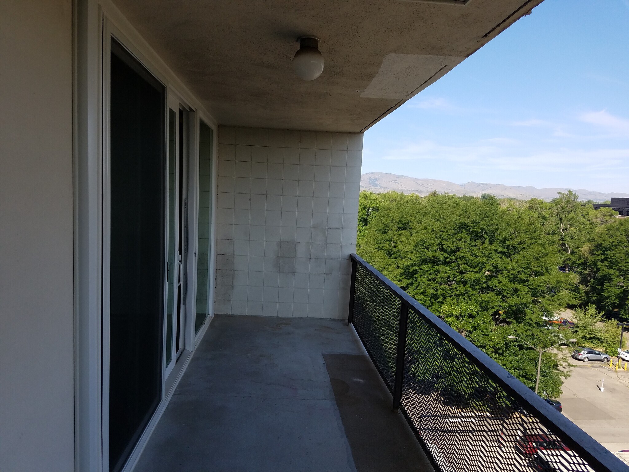 Balcony - 421 S Howes St