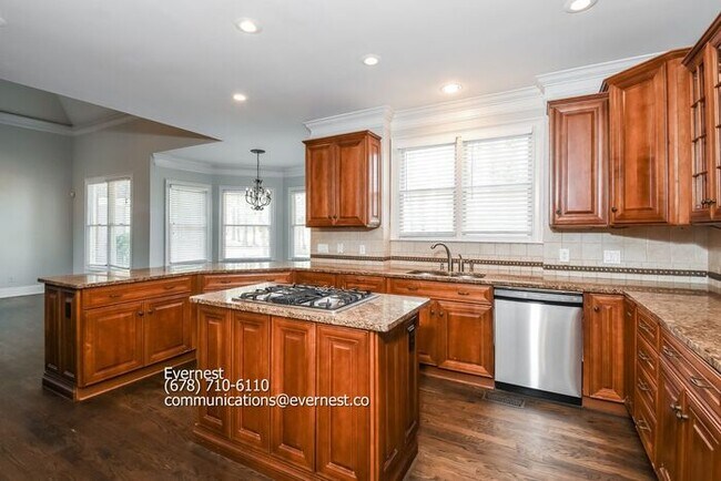 Building Photo - Experience Luxury Living in a Premier Gate...