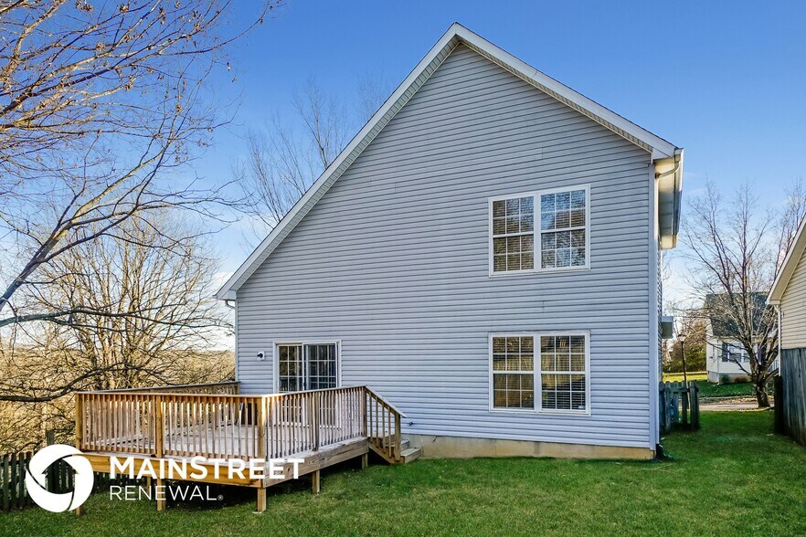 Building Photo - 10717 Bayport Rd