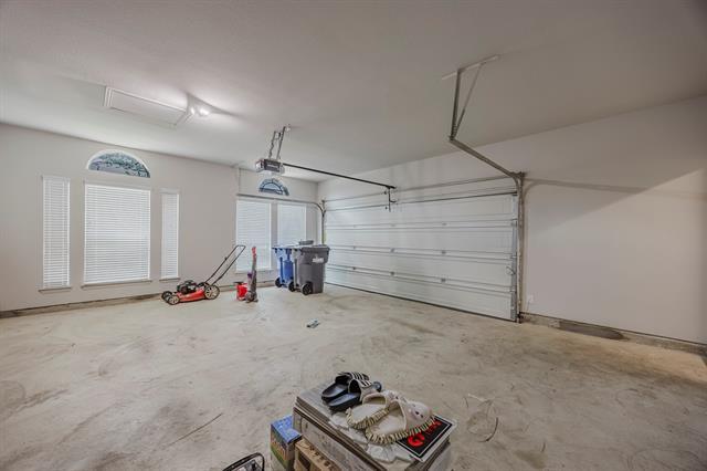 Building Photo - 1217 Hoyt Dr
