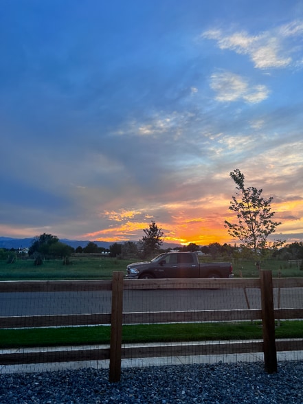 Building Photo - 4202 Fox Grove Dr