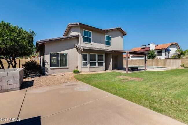 Building Photo - An ABSOLUTE DREAM HOME is waiting for you!...