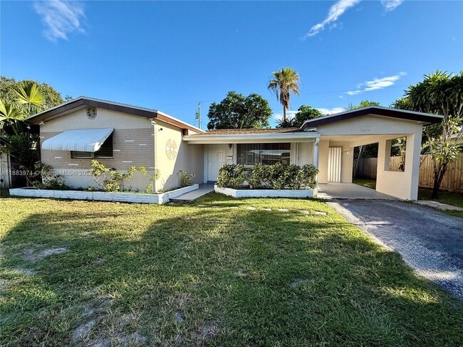 Building Photo - 7654 Indigo St