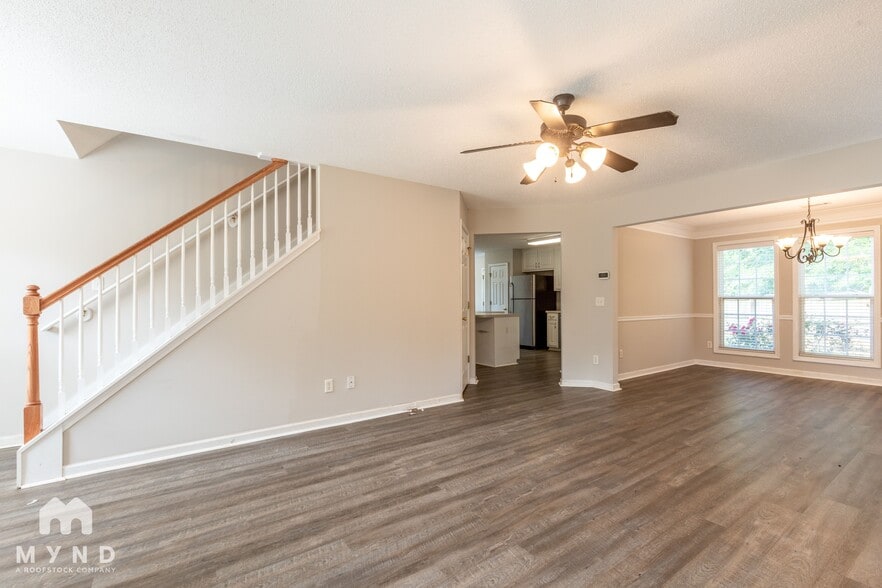 Building Photo - 432 The Gables Dr