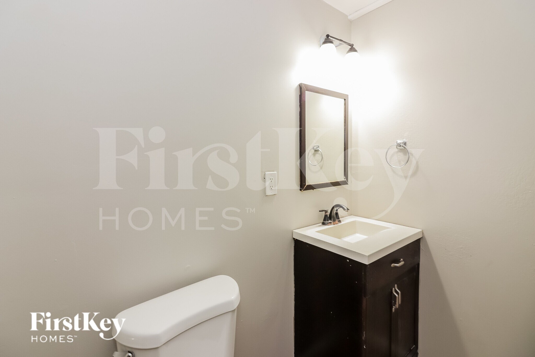 Building Photo - 14411 Craig Ave