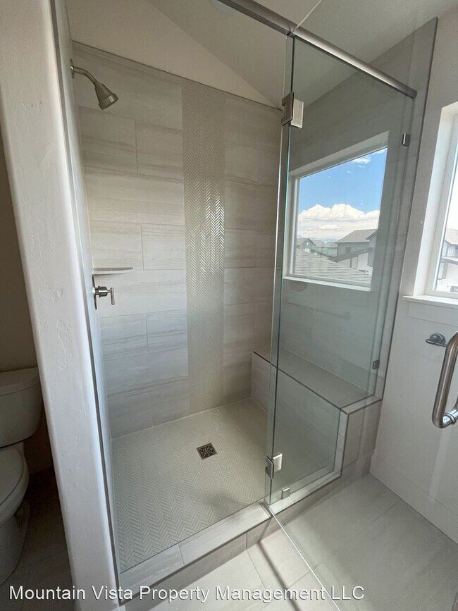 Building Photo - 3 br, 2.5 bath House - 20 Jockey Ct