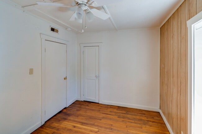 Building Photo - 304 Edith Ave