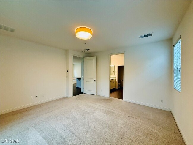Building Photo - 285 Mandarin Hill Ln