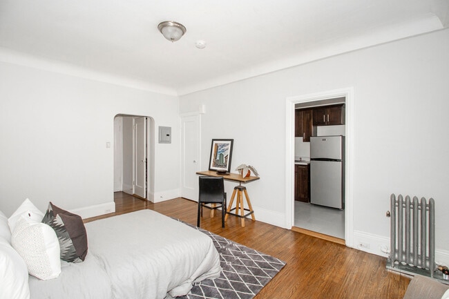 Building Photo - 345 Fulton