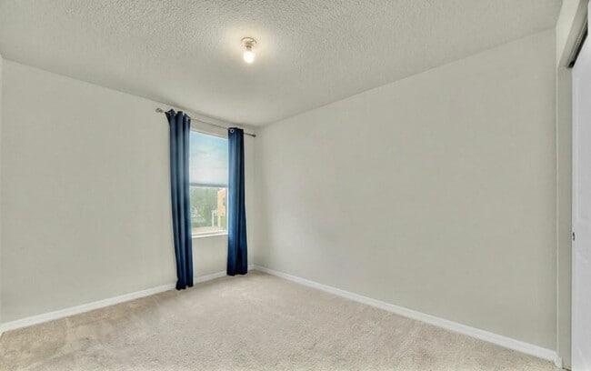 Building Photo - 3550 San Bernardino Wy