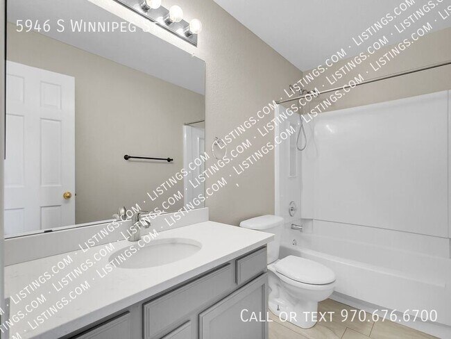 Building Photo - 5946 S Winnipeg St